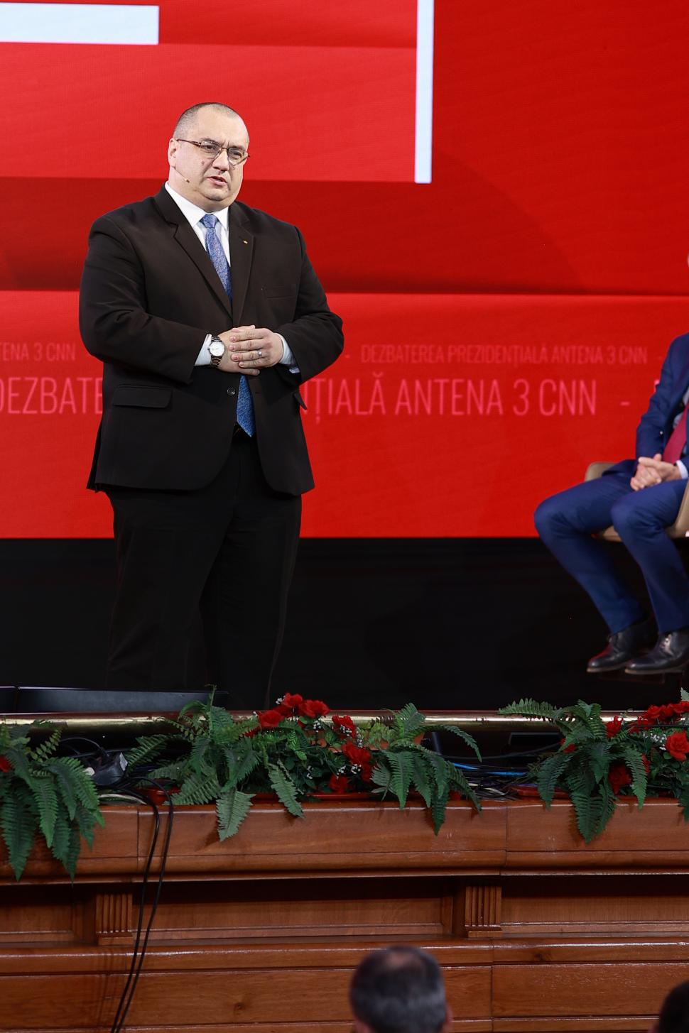 Culisele celei mai importante dezbateri înaintea alegerilor prezidențiale. Ce nu s-a văzut la televizor 969185