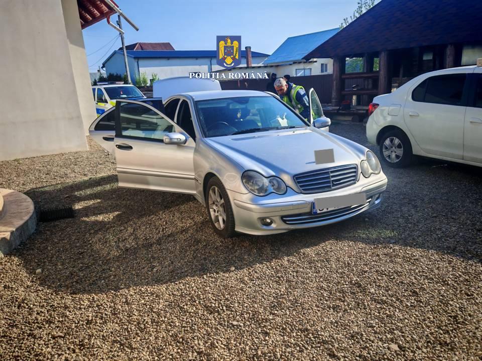 10 mașini de lux au fost găsite la doi bărbați suspectați de furtul de 1.400.000 € din casa unui notar din Suceava 969454