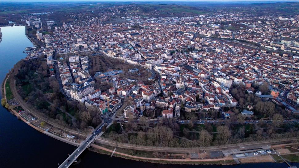 Orașe balneare istorice, la un pas de dispariție. Cum au ajuns în pericol locurile preferate de elitele romane și nobilii din Anglia  968387