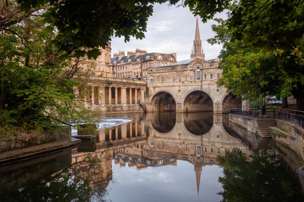 Orașe balneare istorice, la un pas de dispariție. Cum au ajuns în pericol locurile preferate de elitele romane și nobilii din Anglia  968395