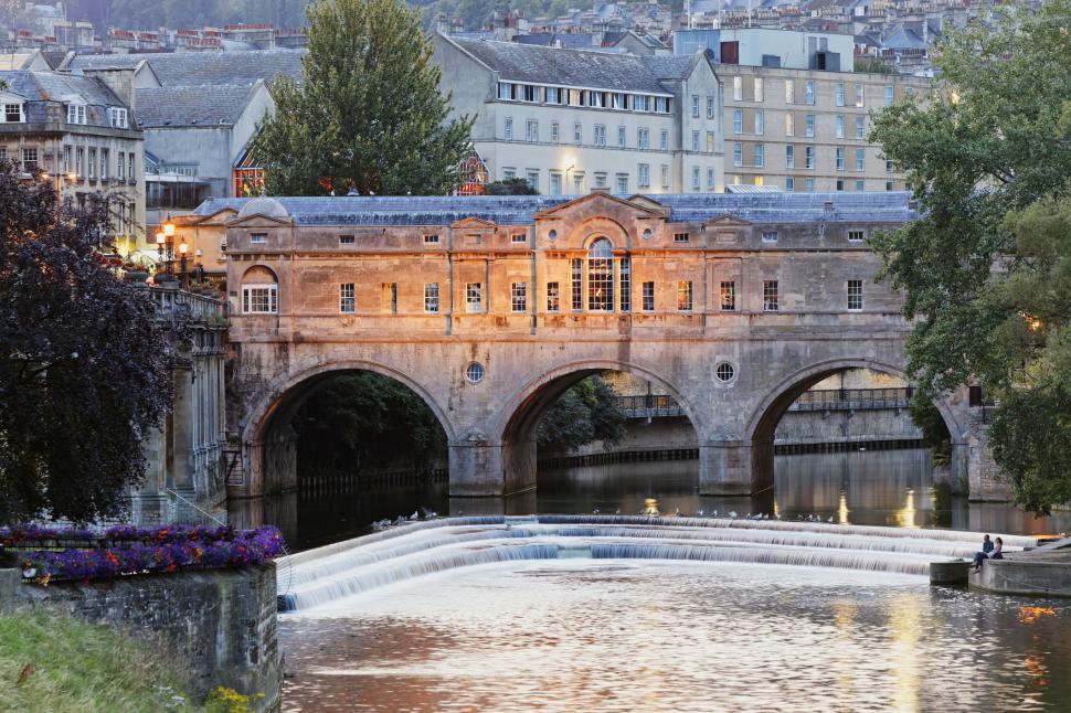 Orașe balneare istorice, la un pas de dispariție. Cum au ajuns în pericol locurile preferate de elitele romane și nobilii din Anglia  968397