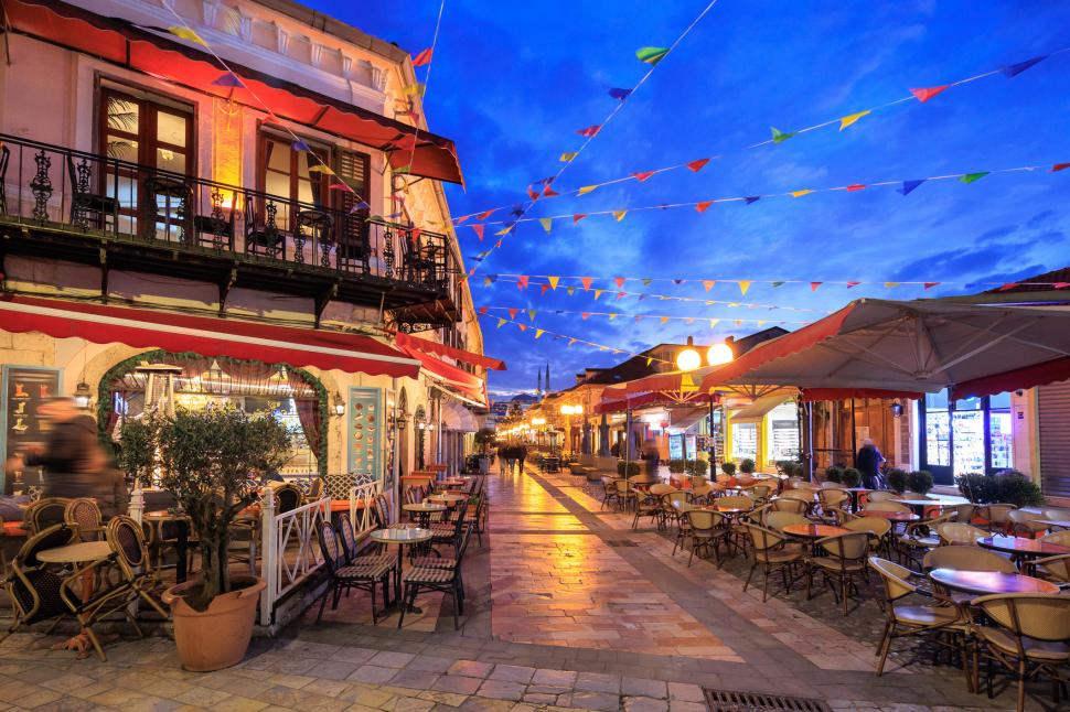 Doi americani care au călătorit în toată lumea au ajuns și în Albania și au rămas aici: „Este favorita noastră”. Ce au descoperit acolo 969605