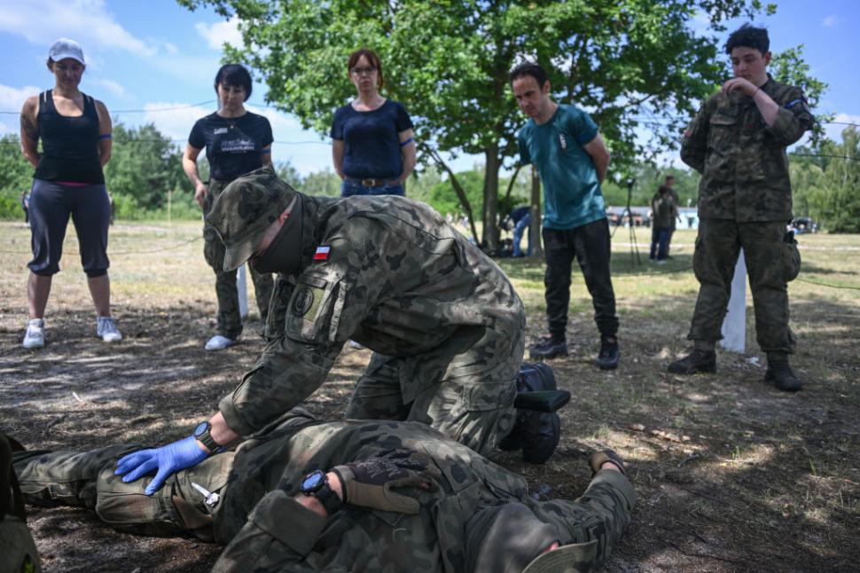 Țara din UE care își pregătește bărbații, femeile și copiii pentru o invazie a Rusiei: „Traversăm vremuri periculoase” 969568