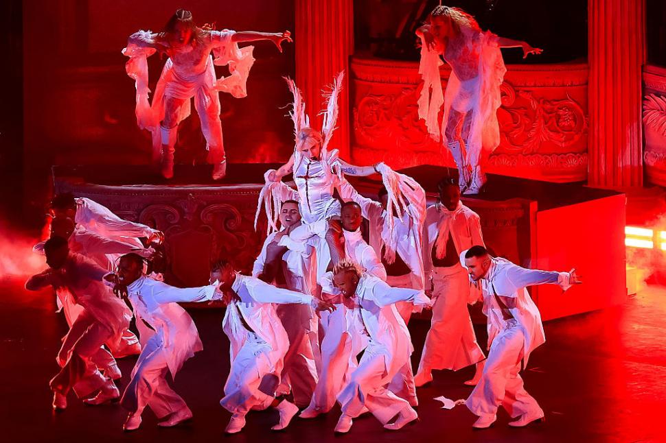 Lady Gaga a făcut spectacol la concertul gratuit din Rio de Janeiro. 2,1 milioane de fani s-au înghesuit să o audă cântând live 969760