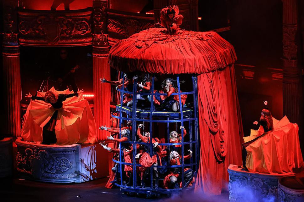 Lady Gaga a făcut spectacol la concertul gratuit din Rio de Janeiro. 2,1 milioane de fani s-au înghesuit să o audă cântând live 969772