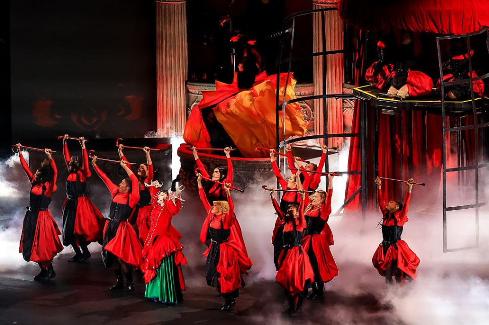 Lady Gaga a făcut spectacol la concertul gratuit din Rio de Janeiro. 2,1 milioane de fani s-au înghesuit să o audă cântând live 969773