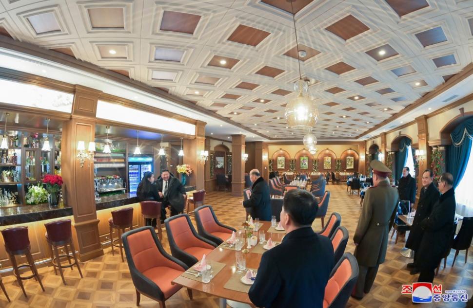 Kim Jong Un și-a făcut „un Mar-a-Lago” la mare, dar n-are turiști pentru miile de camere: Nu-i văd pe ruși dând năvală, ei vor în Dubai 970369