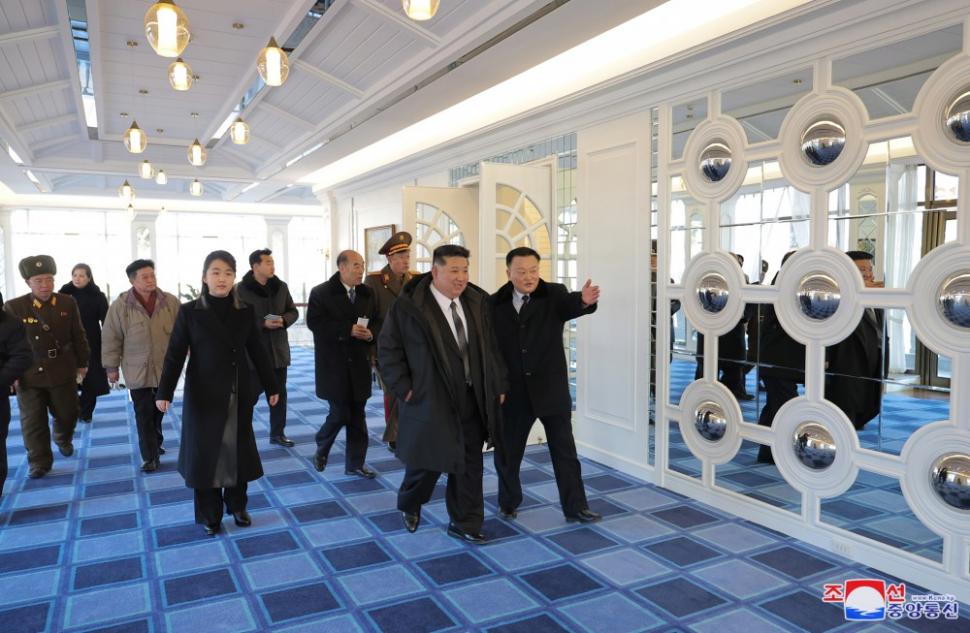 Kim Jong Un și-a făcut „un Mar-a-Lago” la mare, dar n-are turiști pentru miile de camere: Nu-i văd pe ruși dând năvală, ei vor în Dubai 970372
