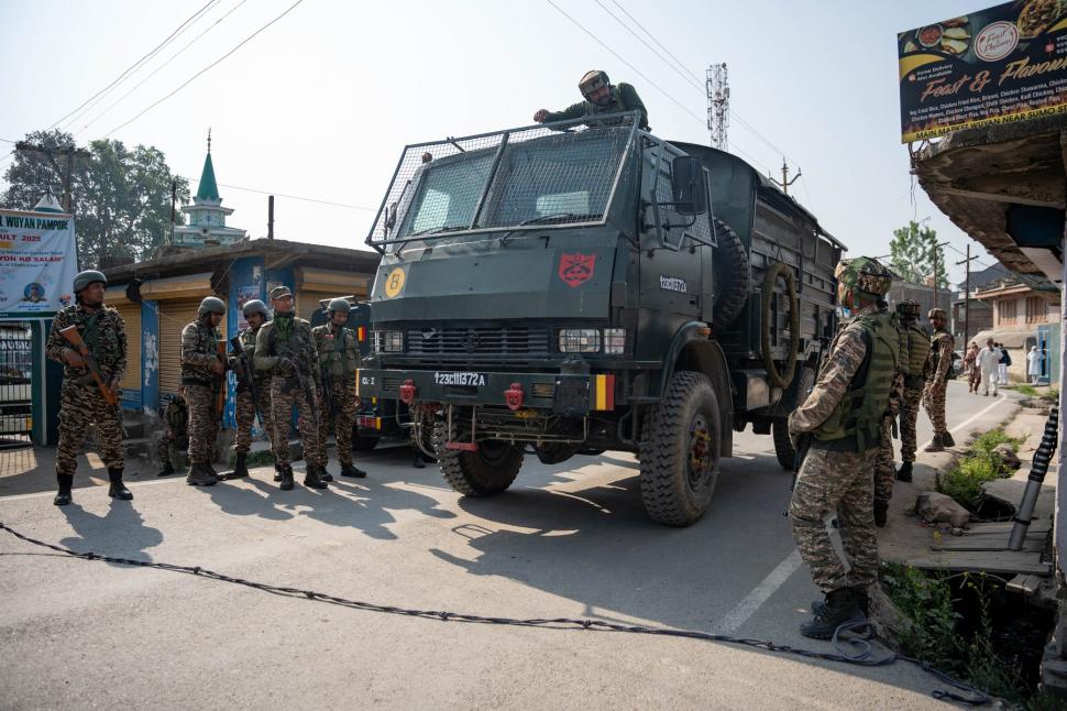 Pakistan și India sunt în pragul unui război total. Premierul pakistanez autorizează forțele armate să răspundă „corespunzător” 970667