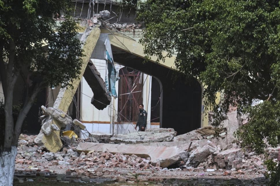 Pakistan și India sunt în pragul unui război total. Premierul pakistanez autorizează forțele armate să răspundă „corespunzător” 970670