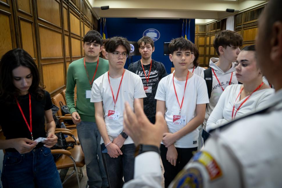 Viitorul României inteligente: olimpicii din Alexandria au descoperit secretele securității cibernetice la sediul MAI 970714