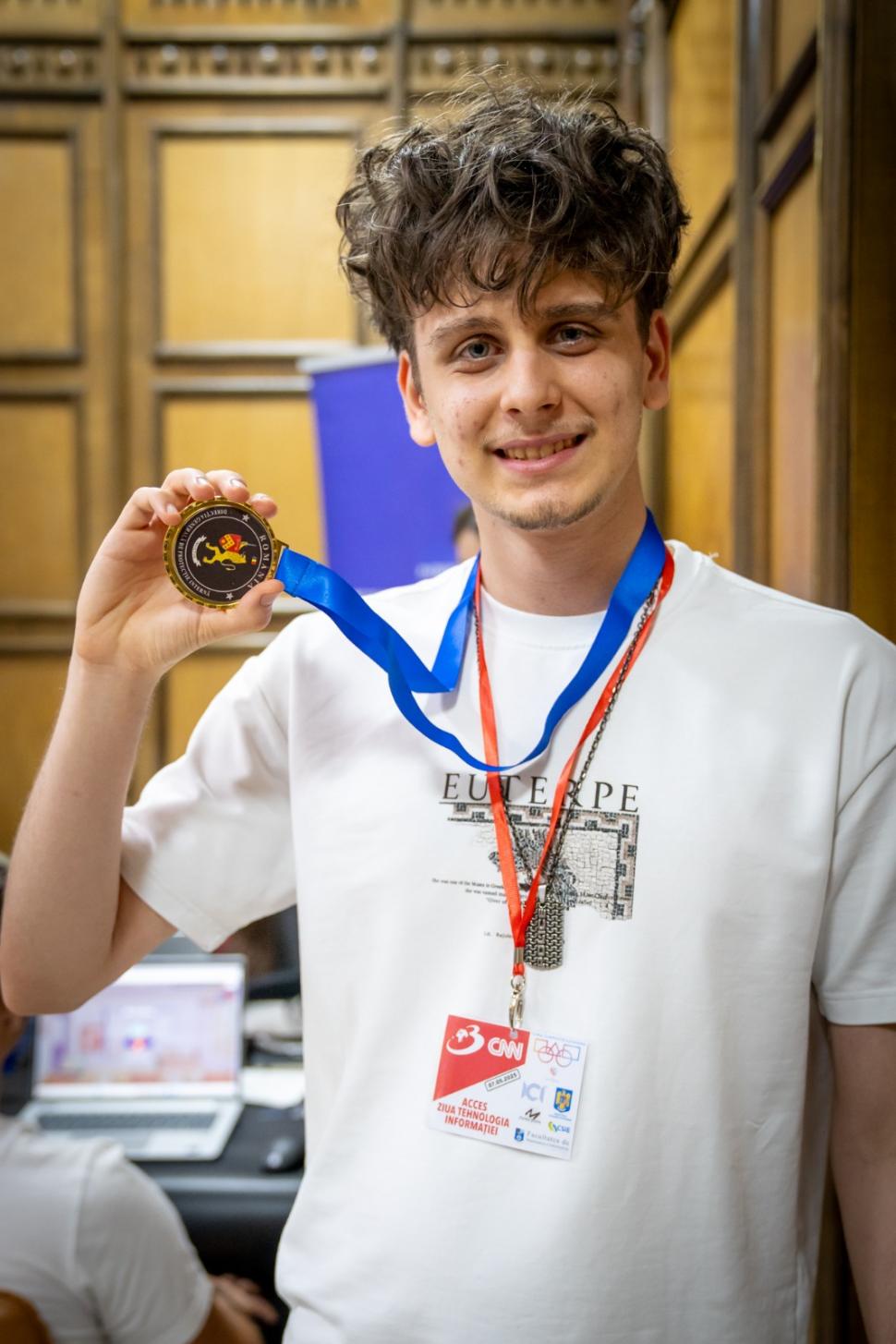 Viitorul României inteligente: olimpicii din Alexandria au descoperit secretele securității cibernetice la sediul MAI 970717