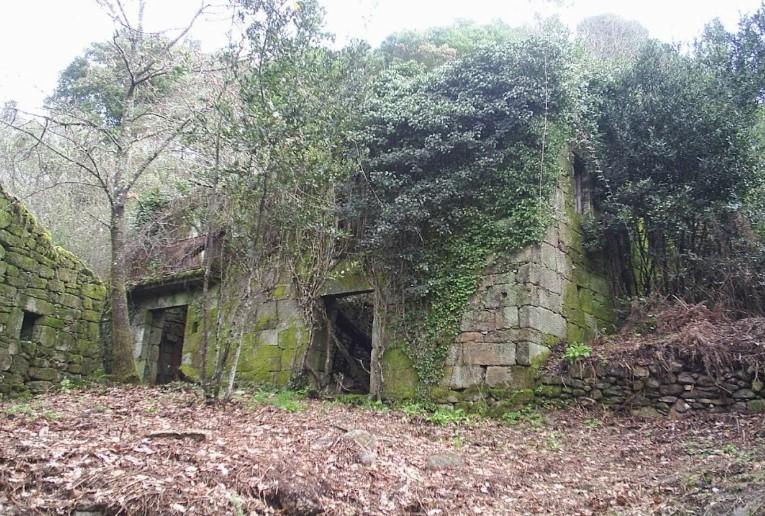 Un sat spaniol din secolul al XV-lea, complet abandonat, este oferit gratuit oricui dorește să-l restaureze 970993