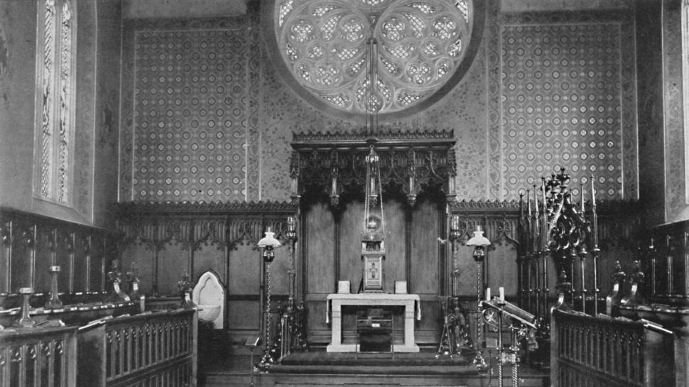 Biserica din secolul 19, sigilată pentru A Doua Venire a lui Isus. Nimeni nu are voie să intre, nici măcar îngrijitorul 970460