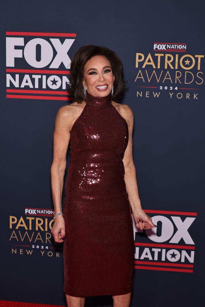 Donald Trump a ales o prezentatoare de la Fox News pentru postul de procuror interimar al Washingtonului 971154