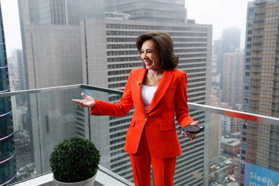 Donald Trump a ales o prezentatoare de la Fox News pentru postul de procuror interimar al Washingtonului 971156