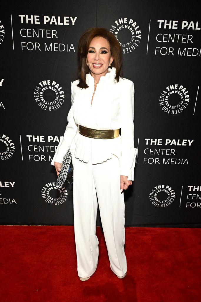 Donald Trump a ales o prezentatoare de la Fox News pentru postul de procuror interimar al Washingtonului 971162