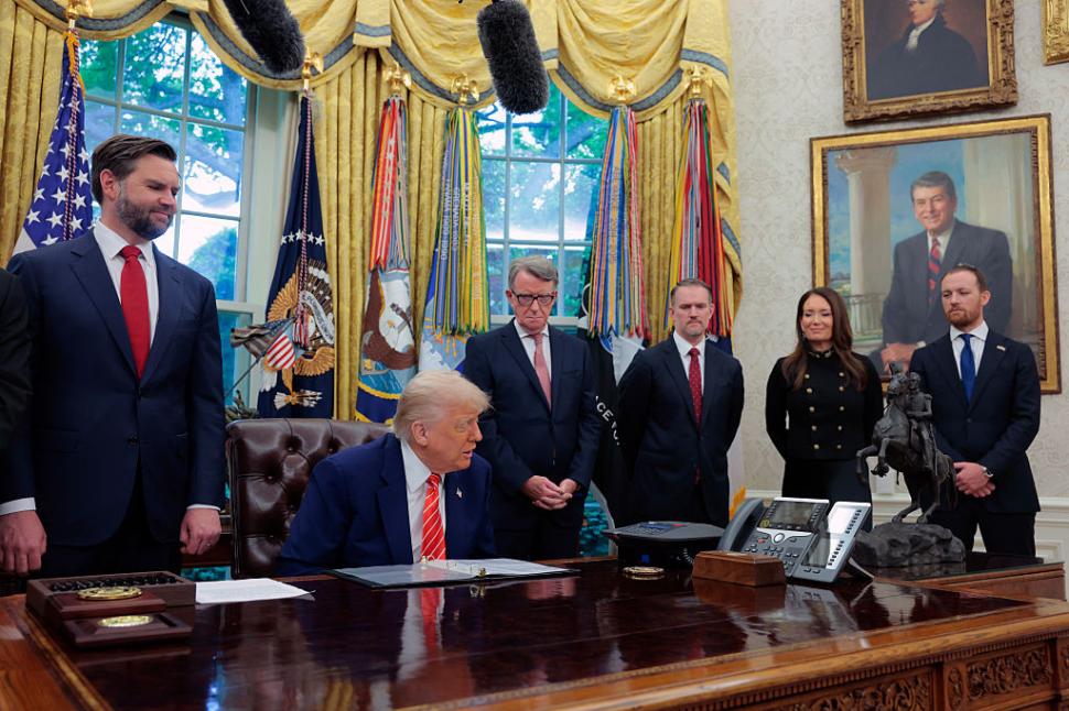 Donald Trump a ales o prezentatoare de la Fox News pentru postul de procuror interimar al Washingtonului 971164