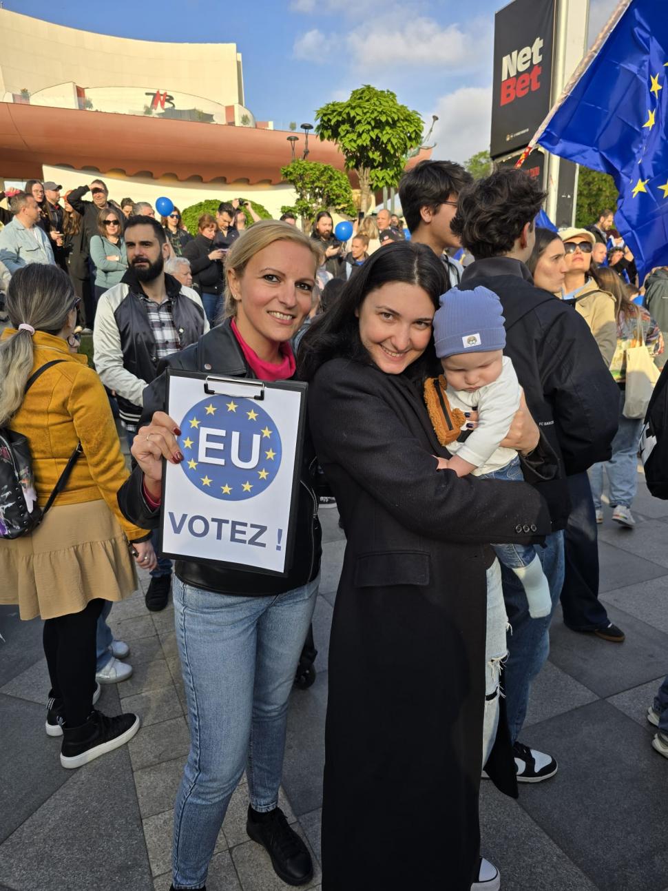 Fără huiduieli și fără frică. România care vrea să rămână în Europa a ieșit în stradă 971471