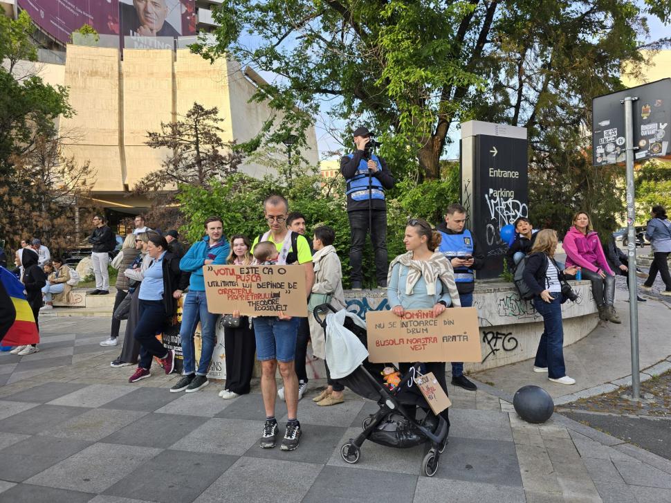 Fără huiduieli și fără frică. România care vrea să rămână în Europa a ieșit în stradă 971488