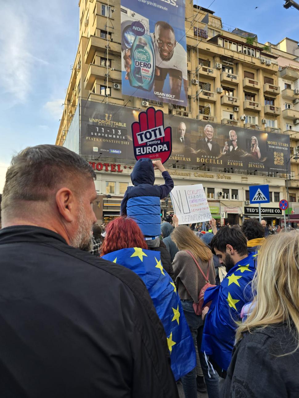 Fără huiduieli și fără frică. România care vrea să rămână în Europa a ieșit în stradă 971491
