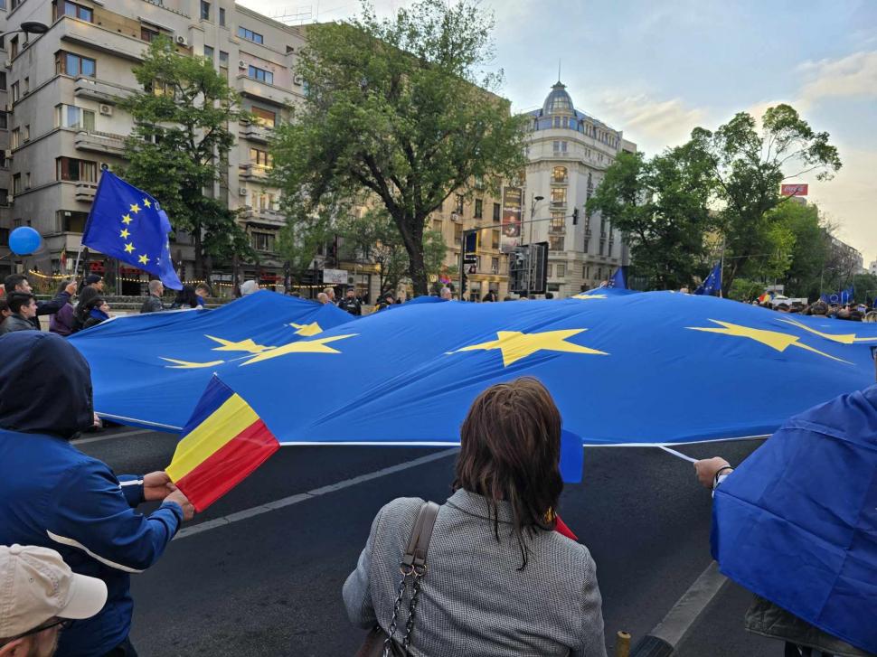 „Un singur drum: Europa!”. Mitinguri pro-UE în București și în mai multe orașe din țară 971431