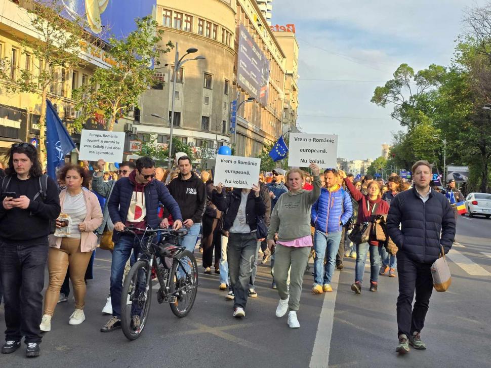 „Un singur drum: Europa!”. Mitinguri pro-UE în București și în mai multe orașe din țară 971435