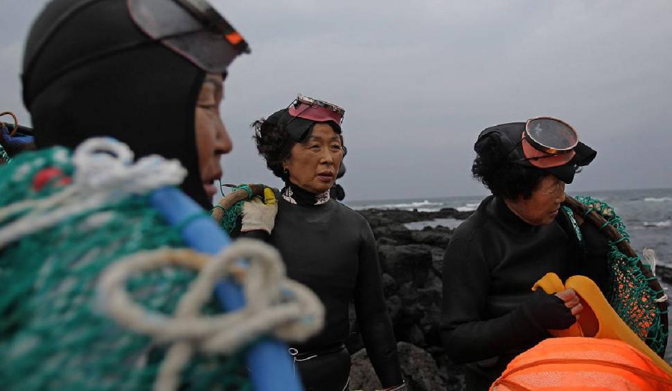 Femeile care respiră din instinct: scufundătoarele Haenyeo din Jeju și misterul scris în ADN-ul lor 970841