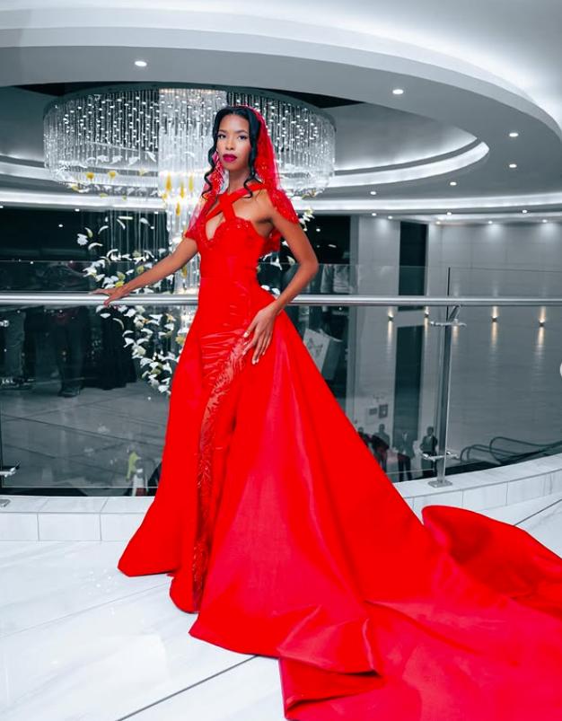 Cel mai tânăr ministru din istoria Botswanei. Lesego Chombo e Miss World Africa 2024, avocat și nu îl întâlnise pe președinte înainte 971618