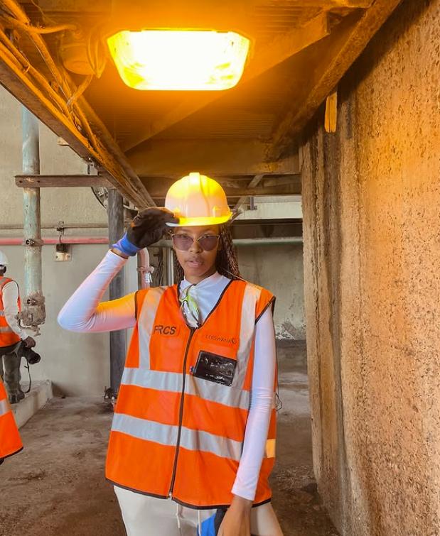 Cel mai tânăr ministru din istoria Botswanei. Lesego Chombo e Miss World Africa 2024, avocat și nu îl întâlnise pe președinte înainte 971629