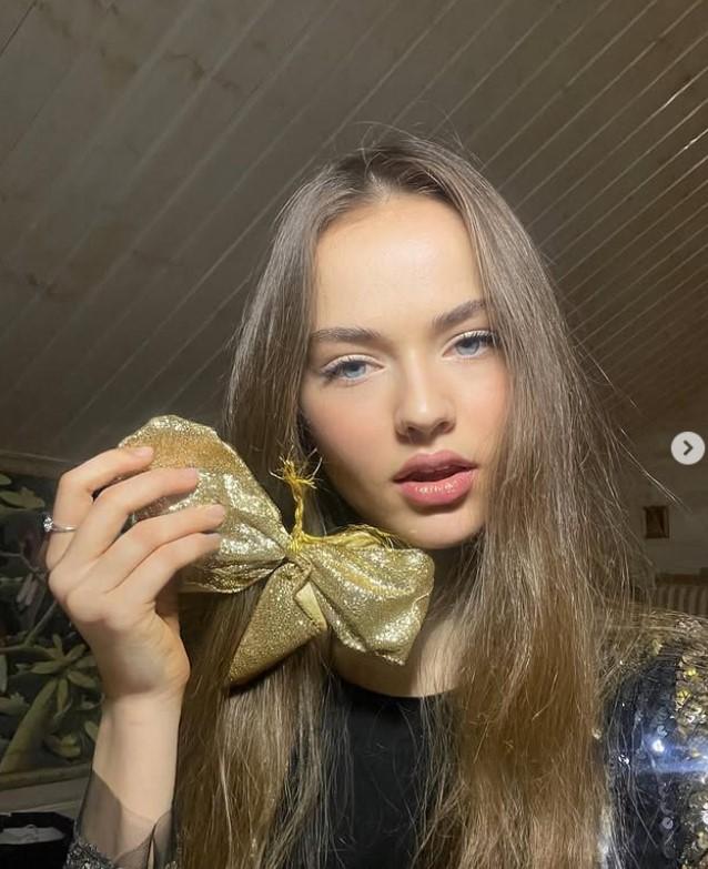 Fetița fotomodel care la 9 ani a fermecat lumea, dar a stârnit controverse, a dezvăluit cu ce se ocupă acum, la 19 ani 971878