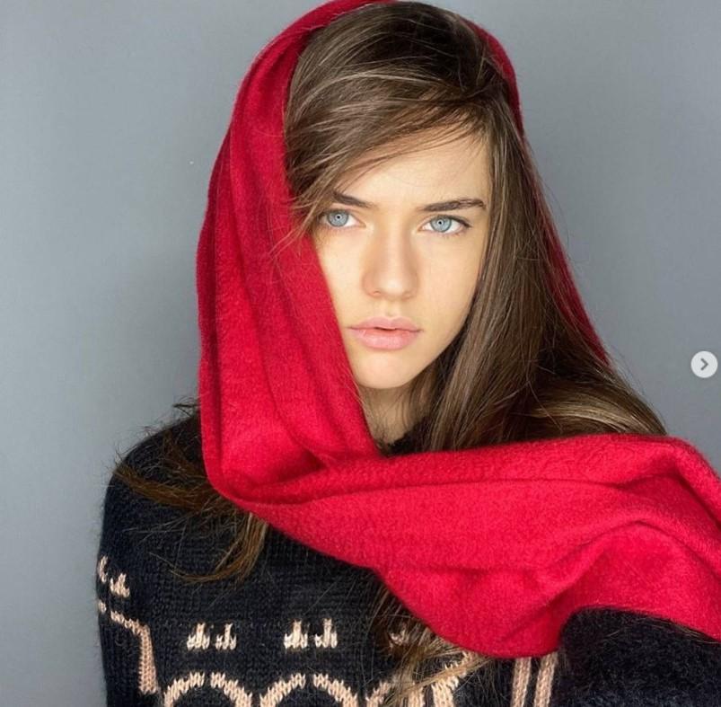 Fetița fotomodel care la 9 ani a fermecat lumea, dar a stârnit controverse, a dezvăluit cu ce se ocupă acum, la 19 ani 971881