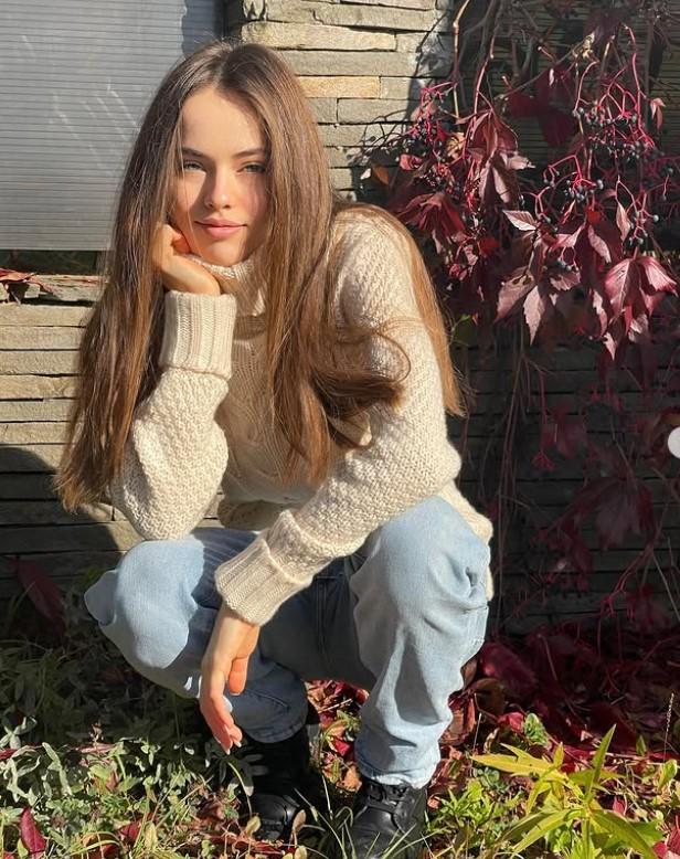 Fetița fotomodel care la 9 ani a fermecat lumea, dar a stârnit controverse, a dezvăluit cu ce se ocupă acum, la 19 ani 971885