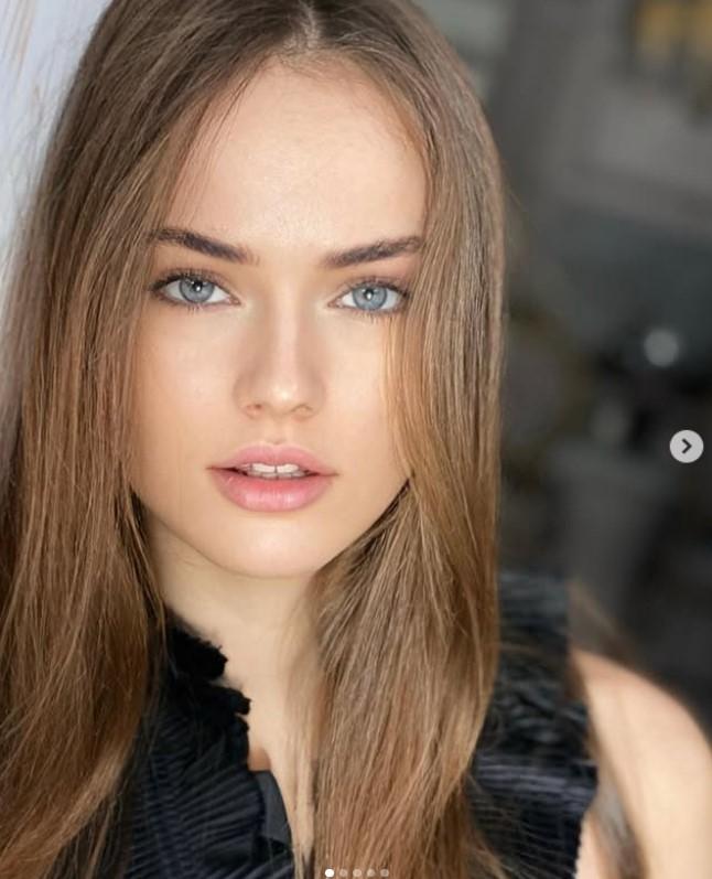 Fetița fotomodel care la 9 ani a fermecat lumea, dar a stârnit controverse, a dezvăluit cu ce se ocupă acum, la 19 ani 971887