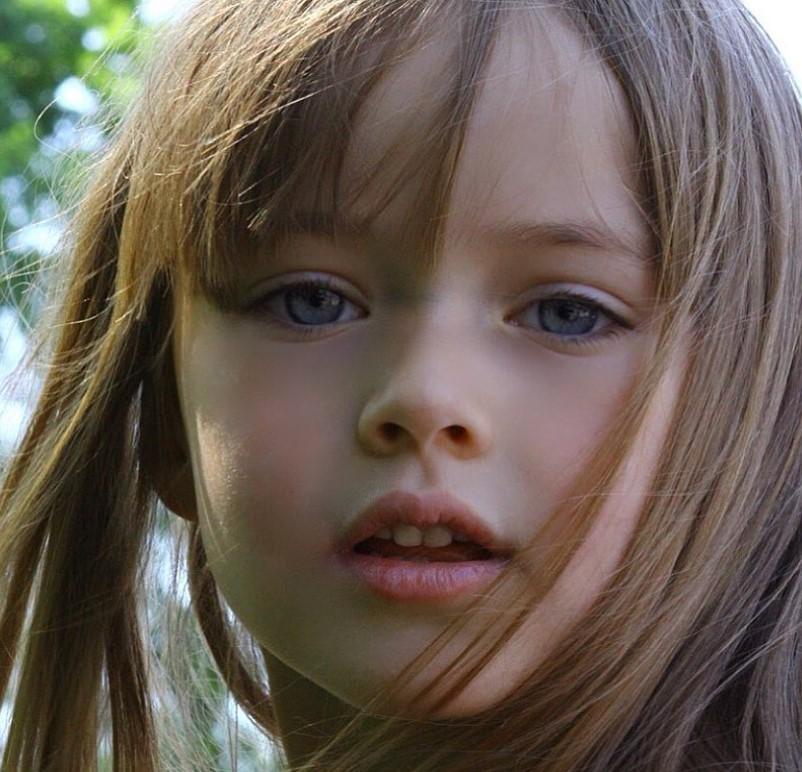 Fetița fotomodel care la 9 ani a fermecat lumea, dar a stârnit controverse, a dezvăluit cu ce se ocupă acum, la 19 ani 971890