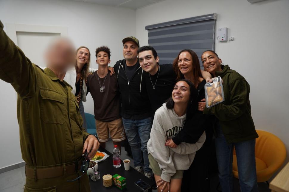 Ultimul ostatic american răpit de Hamas a fost eliberat. Donald Trump a salutat gestul de „bună-credință” 972045