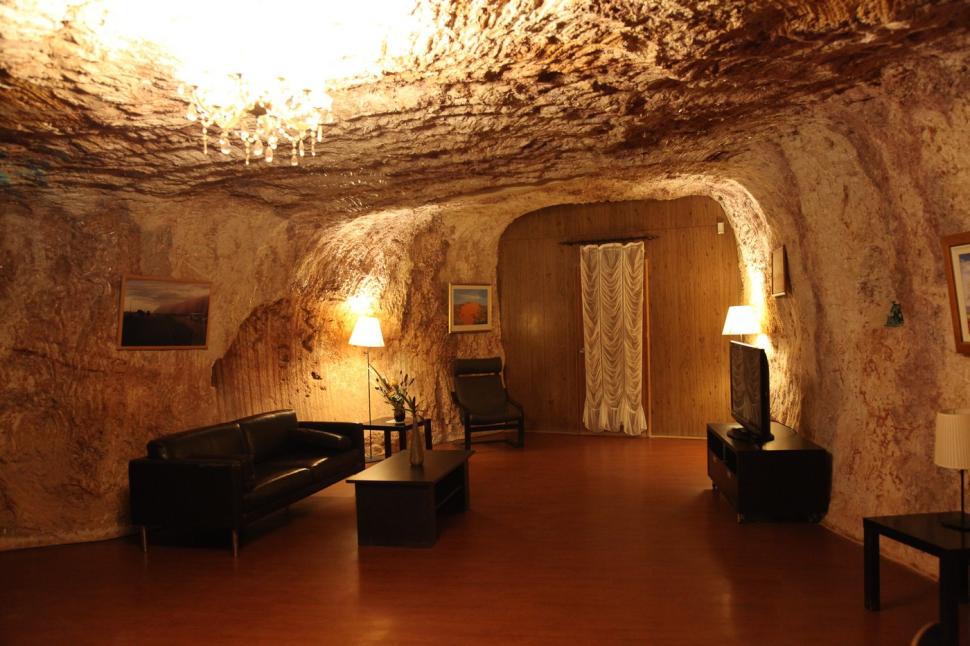 Misteriosul oraș subteran unde oamenii s-au mutat în fostele mine. Cum arată casele, magazinele și restaurantele lor 972483