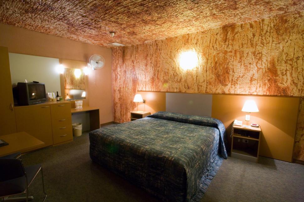 Misteriosul oraș subteran unde oamenii s-au mutat în fostele mine. Cum arată casele, magazinele și restaurantele lor 972492