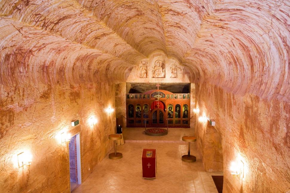 Misteriosul oraș subteran unde oamenii s-au mutat în fostele mine. Cum arată casele, magazinele și restaurantele lor 972494