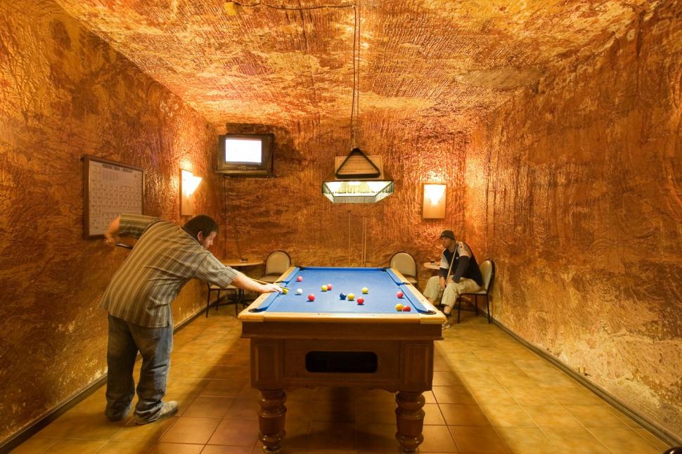 Misteriosul oraș subteran unde oamenii s-au mutat în fostele mine. Cum arată casele, magazinele și restaurantele lor 972496