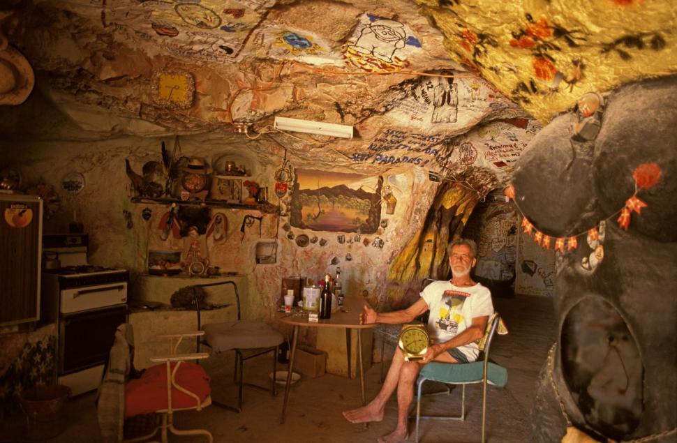 Misteriosul oraș subteran unde oamenii s-au mutat în fostele mine. Cum arată casele, magazinele și restaurantele lor 972505