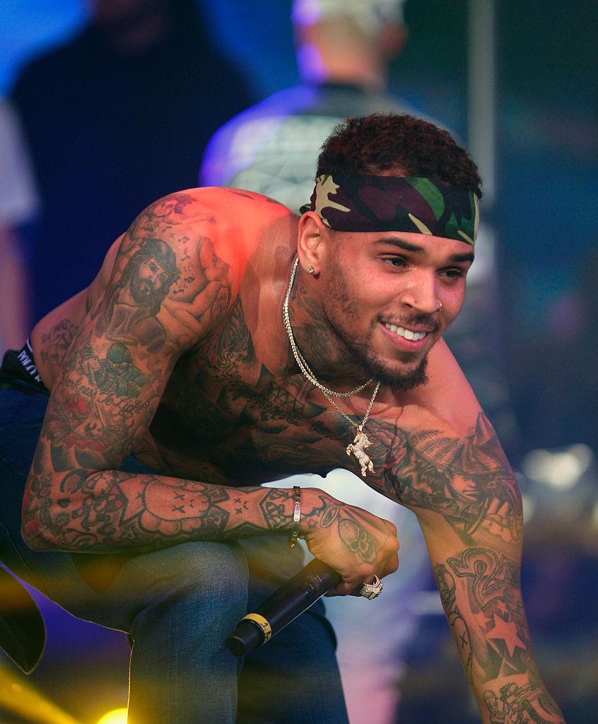 Chris Brown a fost arestat în Anglia, sub suspiciunea de agresiune şi vătămare corporală gravă 972917