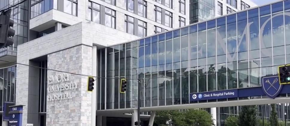 Poveste dramatică în SUA. O tânără care a fost declarată în moarte cerebrală este ţinută în viaţă ca să nască  972933