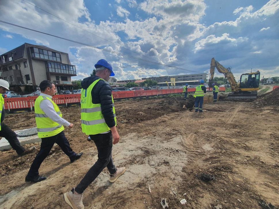 Cum merg lucrările pentru lărgirea bulevardului Prelungirea Ghencea: „Până la finalul anului se va circula pe patru benzi” 973072