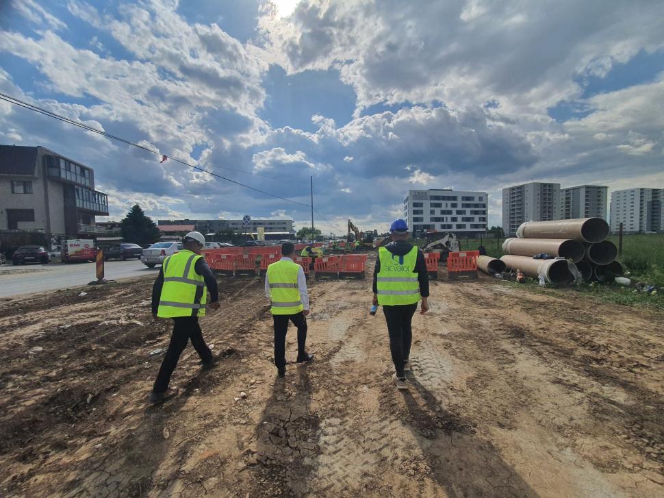 Cum merg lucrările pentru lărgirea bulevardului Prelungirea Ghencea: „Până la finalul anului se va circula pe patru benzi” 973074