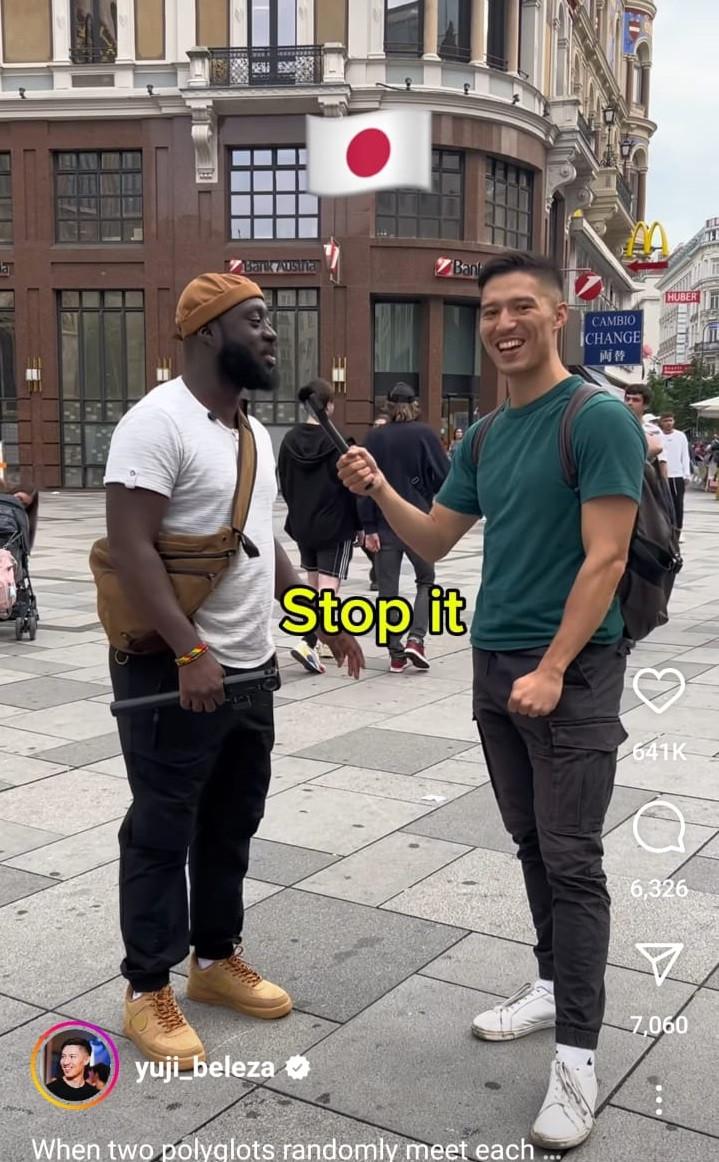 Poliglotul "de alături". Cum a devenit celebru în toată lumea un băiat care vorbește 30 de limbi 973169