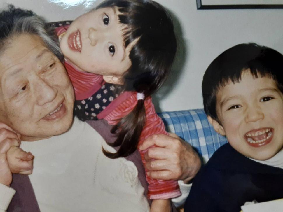 Poliglotul "de alături". Cum a devenit celebru în toată lumea un băiat care vorbește 30 de limbi 973173