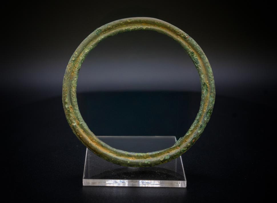 Descoperire arheologică unică: A fost găsit cel mai mare tezaur de monede de aur din Epoca Fierului din UK. Cum arată comoara 973198