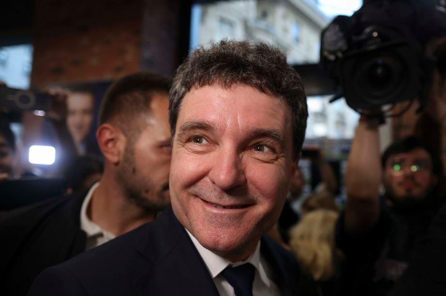 Victoria lui Nicușor Dan, în imagini. Sute de susținători, emoții și aplauze 973672