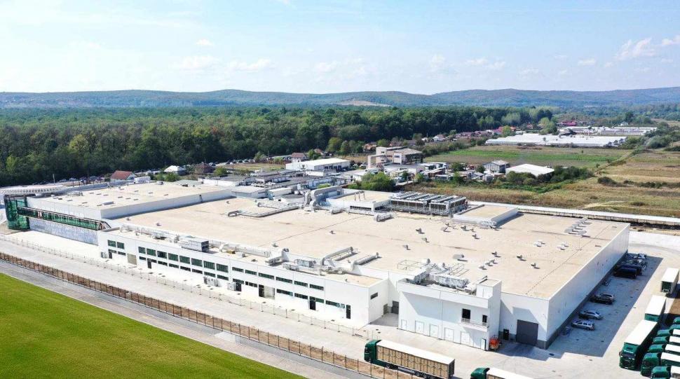 Comuna din România unde tocmai s-a deschis o fabrică de producție carne de pasăre. Au fost create 600 de noi locuri de muncă 974113